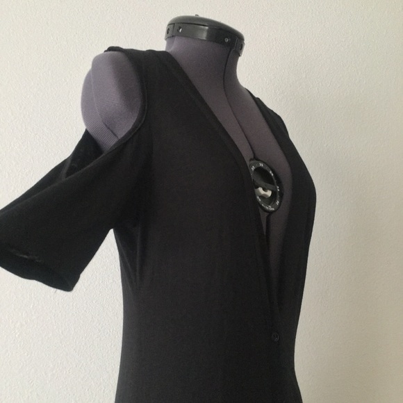 Wet Seal Cold Shoulder Maxi Over Shirt - Picture 3 of 5